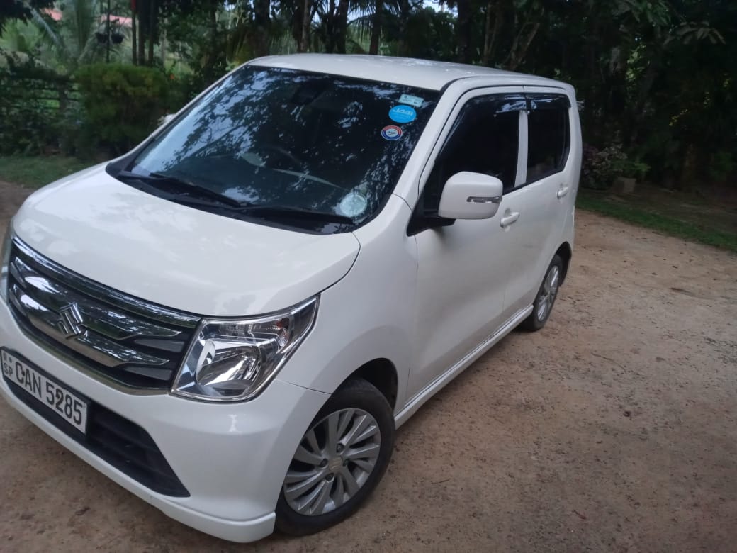 Аренда машины Suzuki Wagon R, Галле, Шри-Ланка, 36.00$ в день