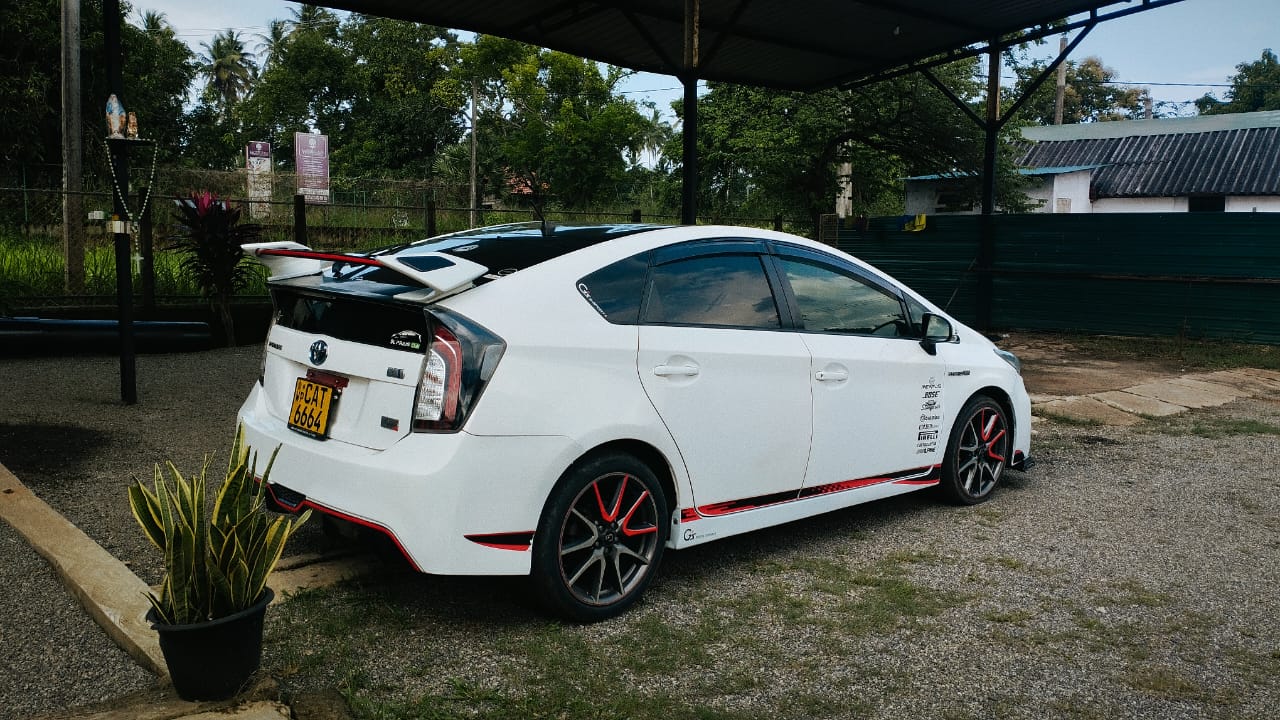 Аренда машины, Toyota Prius GS, Шри-Ланка, 540.00$ в месяц
