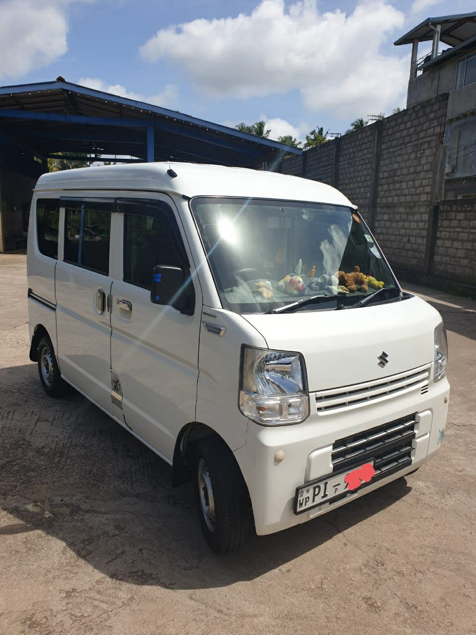 Аренда машины минивэн Suzuki Every,  Коломбо, Шри-Ланка, 36.00$ в день