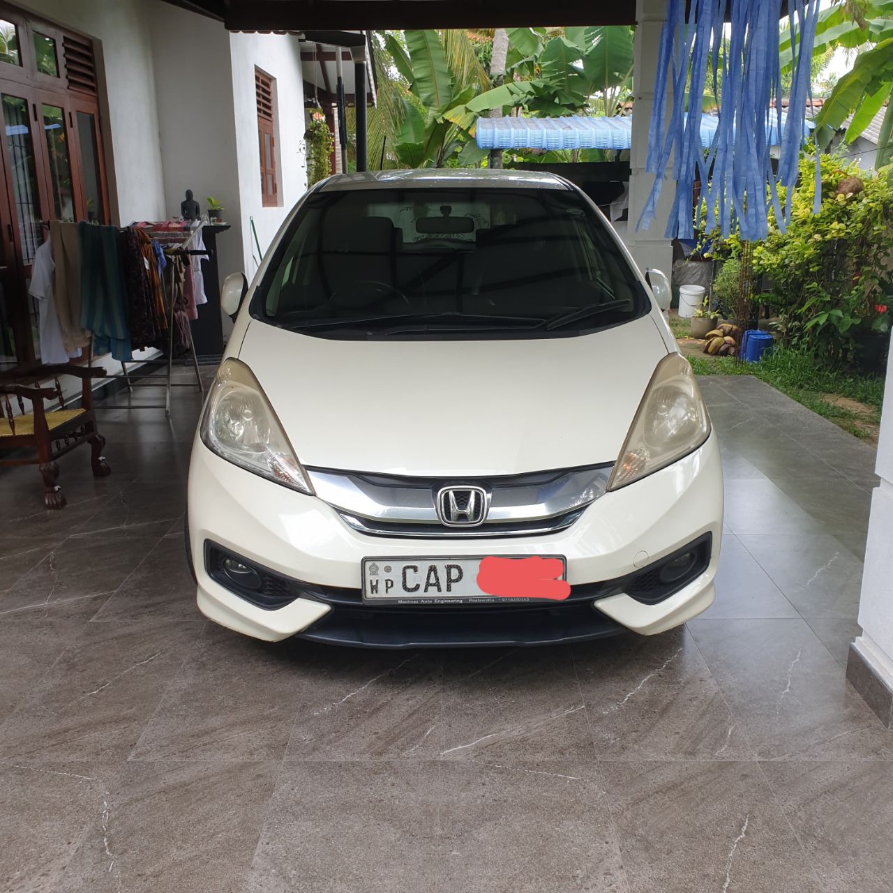 Аренда машины Honda Fit, Коломбо, Шри-Ланка, 36.00$ в день