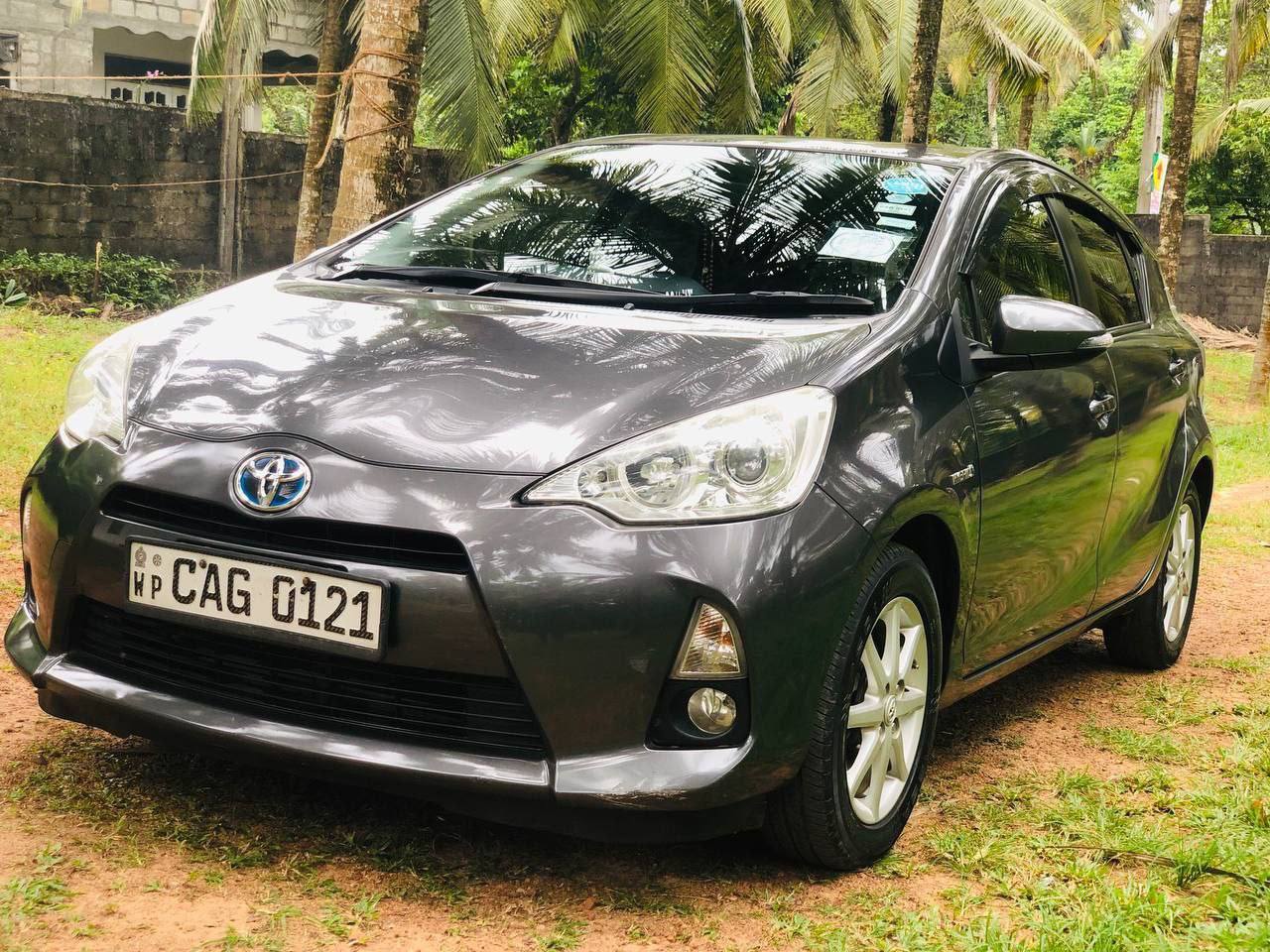 Аренда машины, Toyota Aqua, Коломбо, Шри-Ланка, 36.00$ в день
