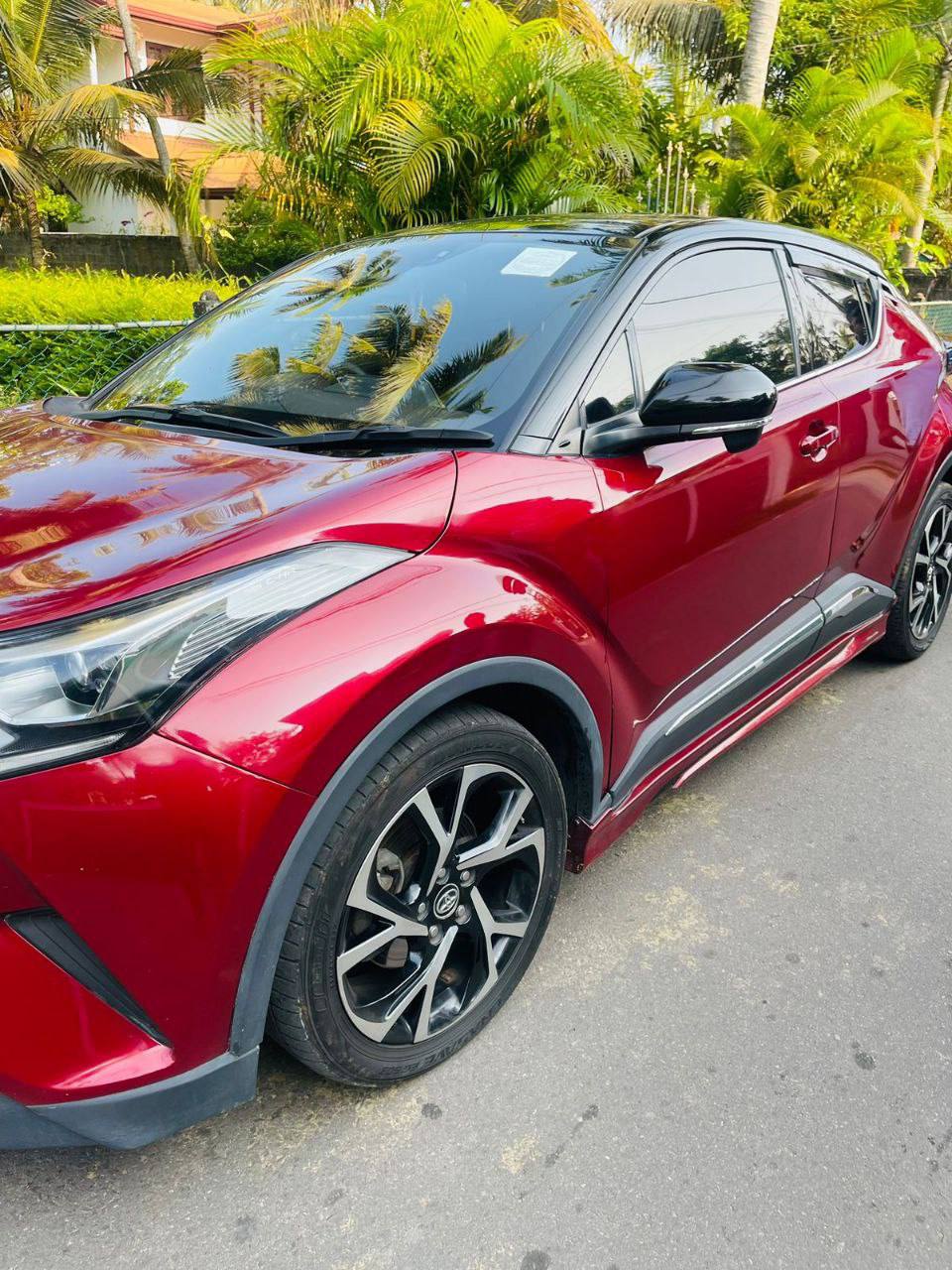 Аренда машины Toyota C-hr, Коломбо, Шри-Ланка, 36.00$ в день